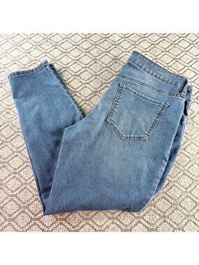 Old Navy Super Skinny Blue Denim Jeans Classic Five Pocket Design Size 14 Short